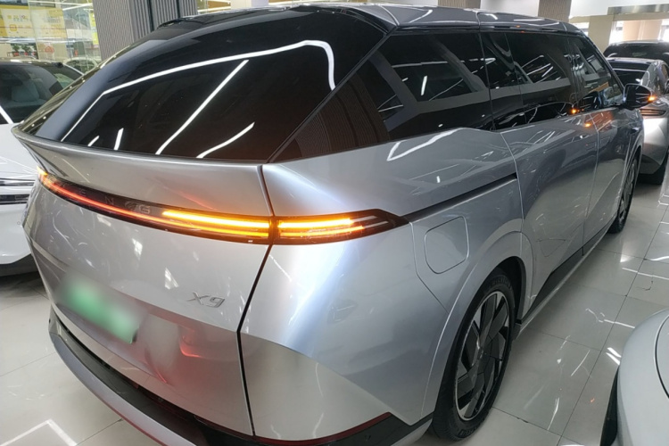 小鹏X9 2024款 702超长续航Max车身外观6005