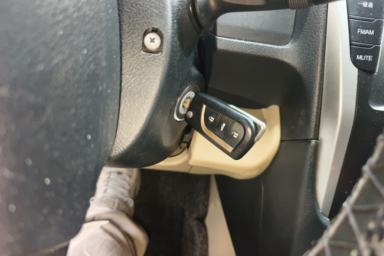 丰田 凯美瑞 2015款 2.0E 精英版中控内饰7001