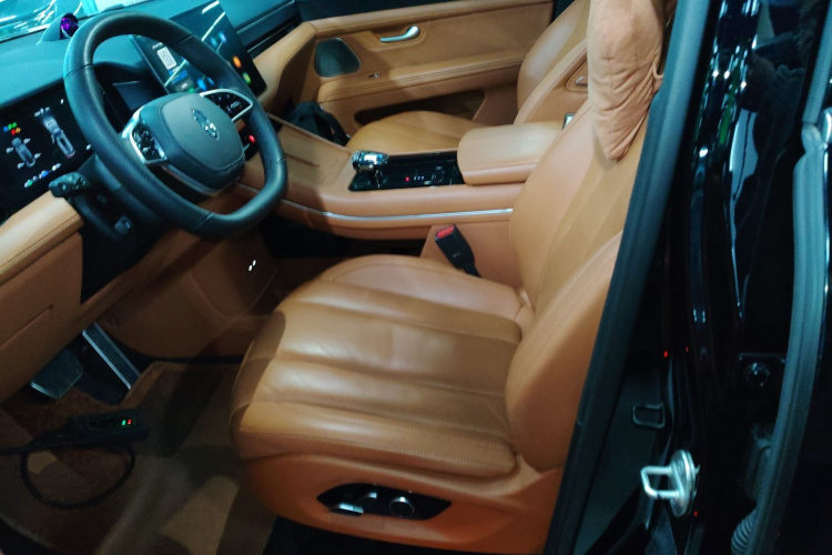 鸿蒙智行 问界M7 2024款 1.5T 智驾四驱Ultra版 6座局部细节19