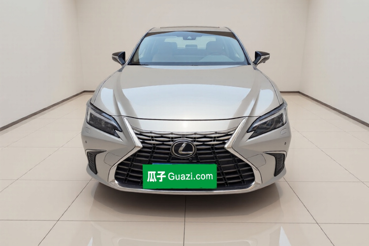 雷克萨斯ES 2025款 200 臻享版车身外观2