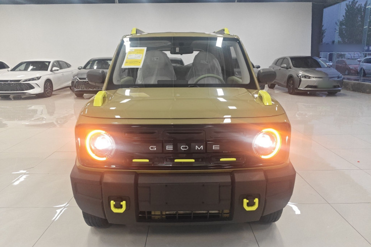 吉利银河 2025款 210km 熊猫骑士车身外观2