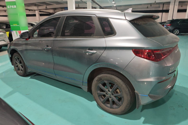 比亚迪e2 2021款 豪华型车身外观4