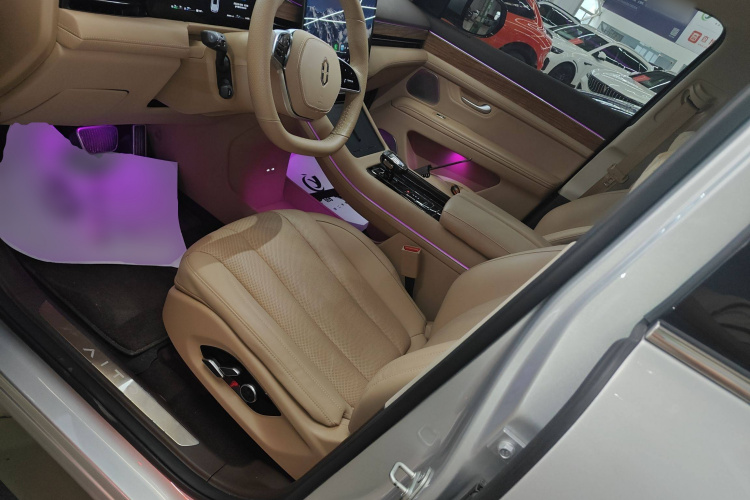 鸿蒙智行 问界M7 2024款 1.5T 智驾四驱Ultra版 5座中控内饰19