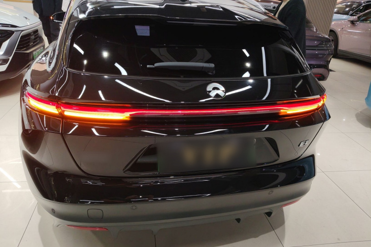 蔚来ET5T 2024款 75kWh Touring车身外观6