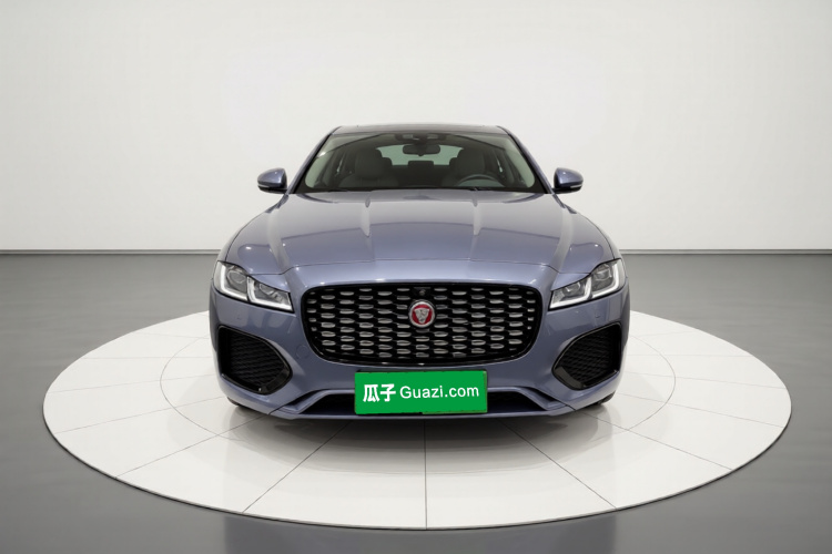 捷豹XFL 2021款 XFL 2.0T P250 两驱尊享豪华版车身外观2