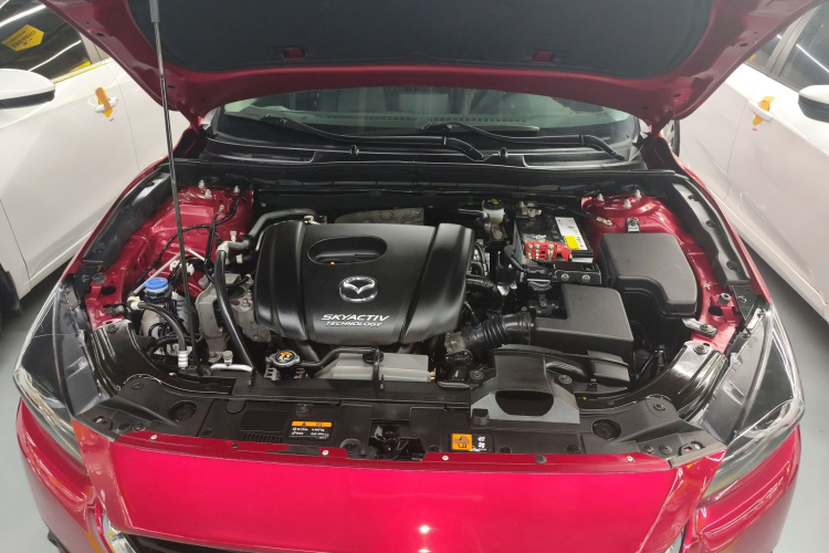 马自达3 昂克赛拉 2019款 云控版 三厢 1.5L 自动豪华型 国VI机舱底盘24