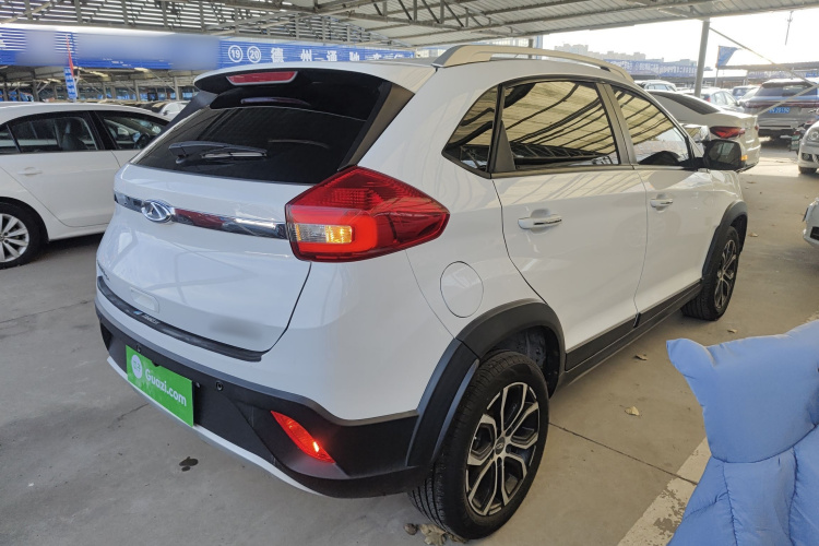 奇瑞 瑞虎3X 2018款 1.5L 自动精英版车身外观7