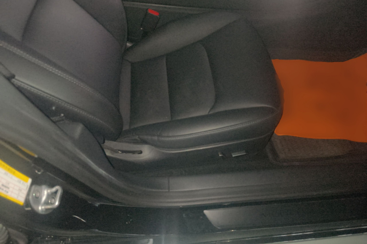 特斯拉 Model 3 2022款 后轮驱动版局部细节41