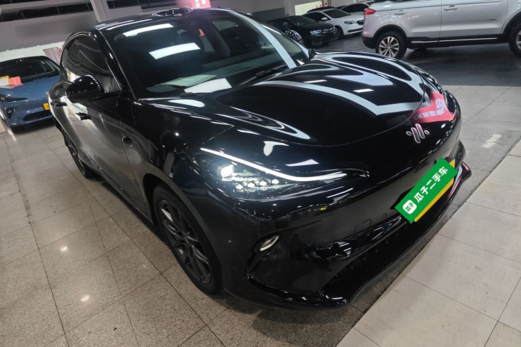 智己汽车 智己LS6 2025款 灵蜥智驾版车身外观3