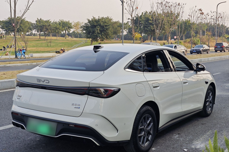 比亚迪 海豹06新能源 2025款 DM-i 智驾版 80KM豪华型车身外观6003