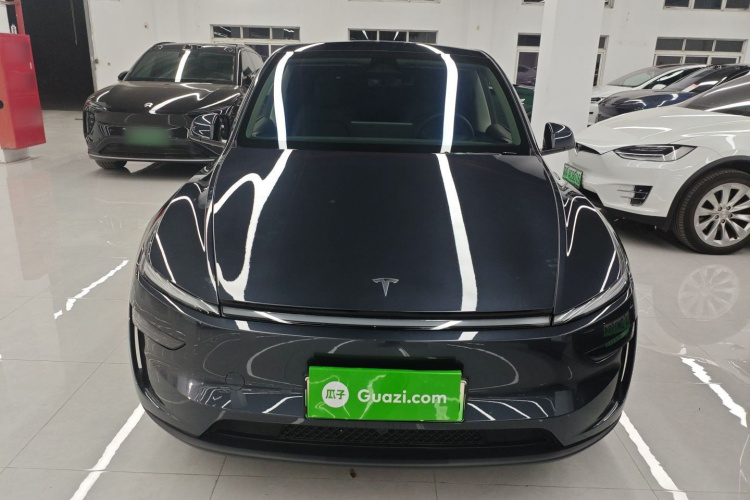 特斯拉 Model Y 2025款 长续航全轮驱动 首发版车身外观2