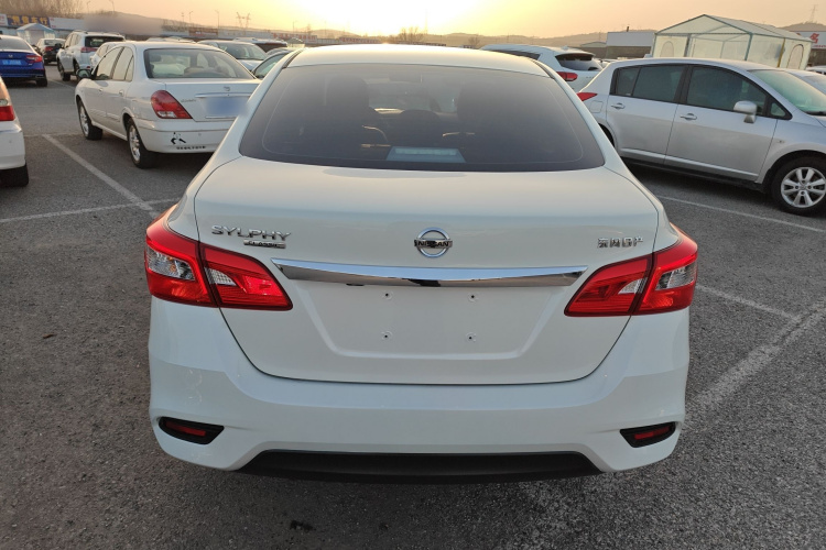 日产 轩逸 2019款 经典 1.6XL CVT豪华版车身外观6004