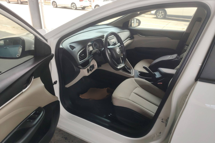 别克 英朗 2018款 15T 双离合进取型 国V中控内饰20