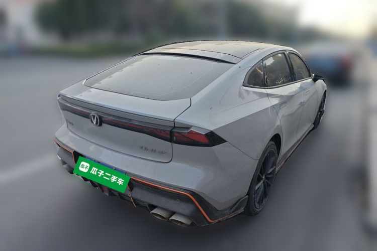 长安UNI-V 2023款 1.5T 运动版车身外观6005