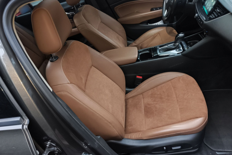 别克 君威 2019款 20T 精英型 国V局部细节41