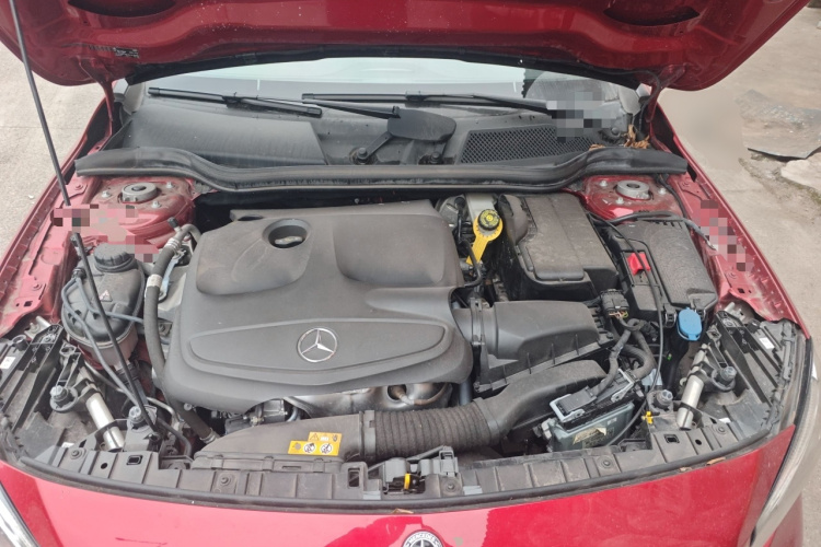 奔驰GLA 2018款 GLA 220 4MATIC 运动型局部细节24