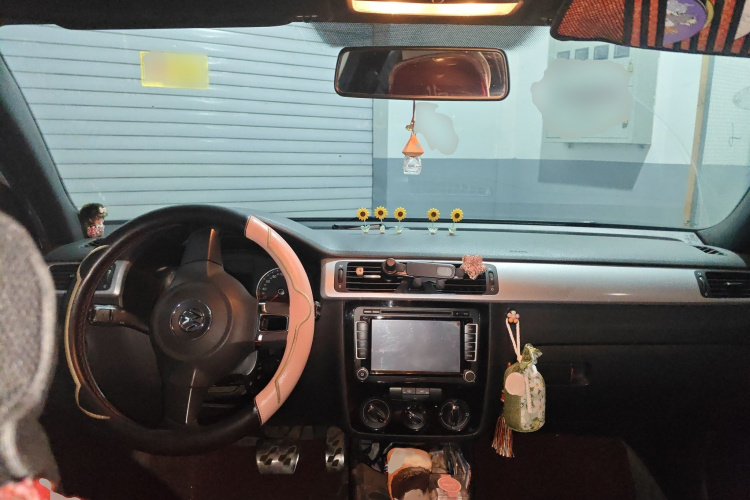 大众 宝来 2011款 1.4T AT Sportline中控内饰7002