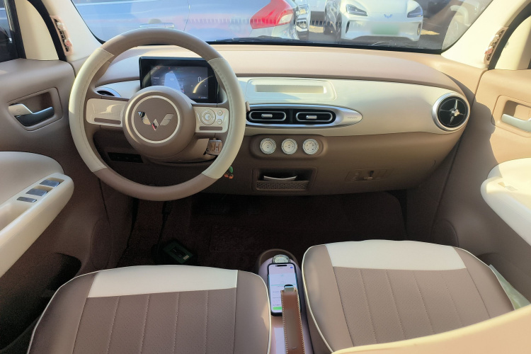 五菱汽车 宏光MINIEV 2025款 四门版 进阶款中控内饰12