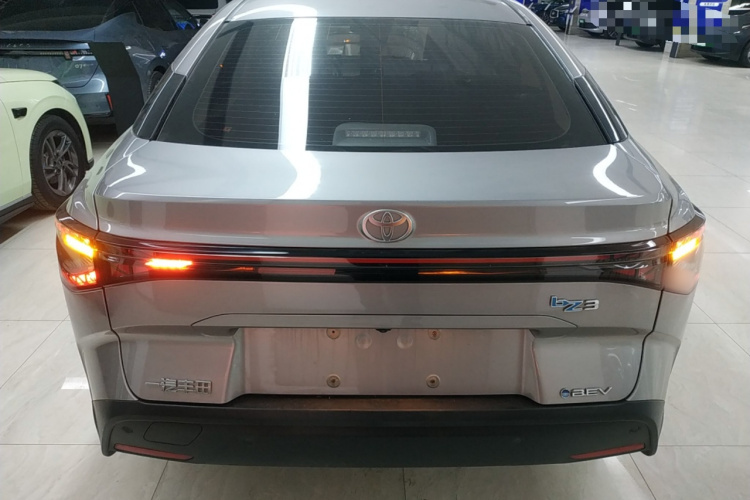 丰田bZ3 2023款 517km 精英PRO车身外观6