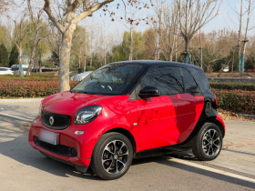 smart fortwo 2015款 1.0L 52千瓦硬顶激情版