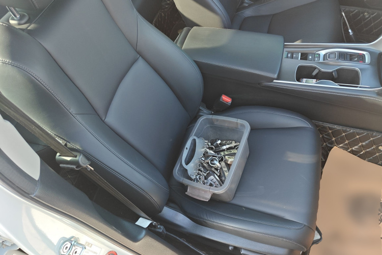 本田 雅阁 2018款 锐·混动 2.0L 锐智版 国VI局部细节41