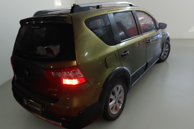 日产 骊威 2013款 劲锐 1.6XL CVT舒适版车身外观7