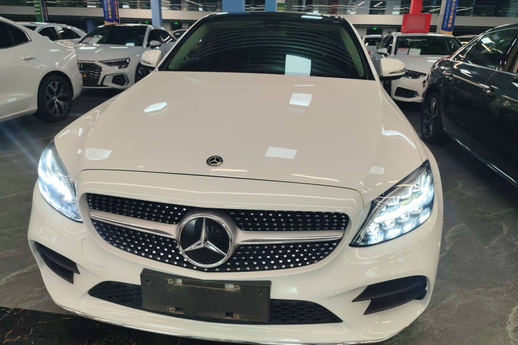 奔驰C级 2021款 C 200 L 时尚型运动版车身外观2