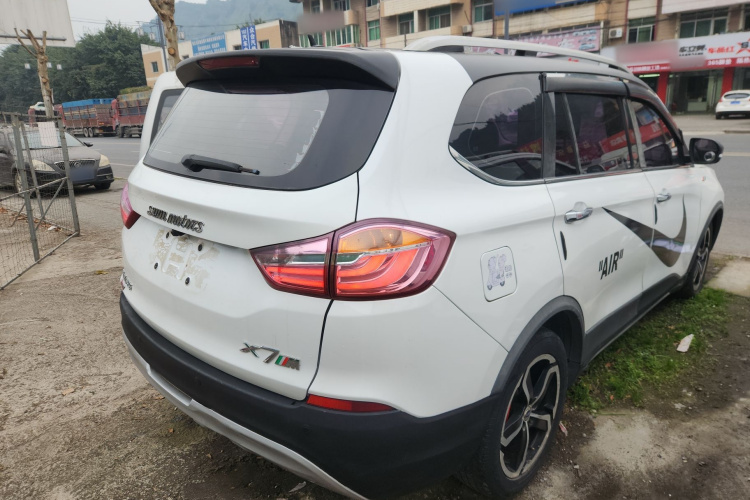 SWM斯威汽车 SWM斯威X7 2017款 1.5T 自动智享型 7座车身外观7