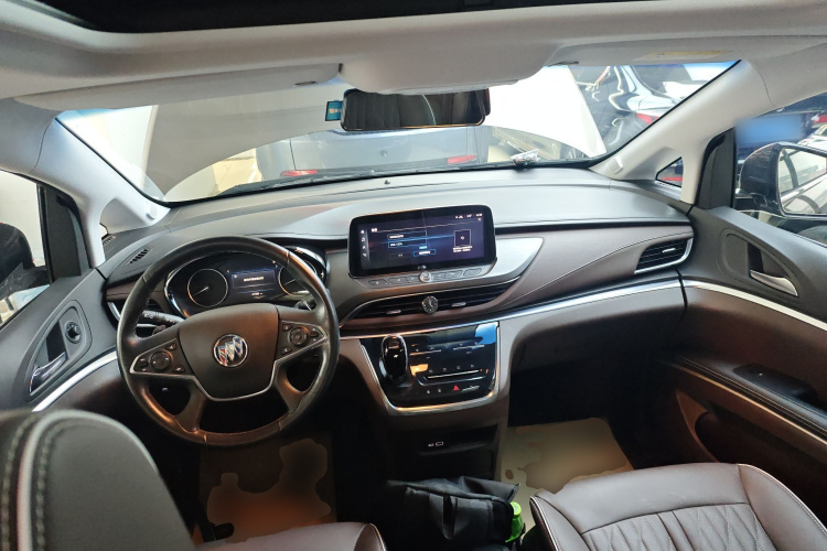 别克GL8 2022款 陆上公务舱 652T 豪华型中控内饰7002