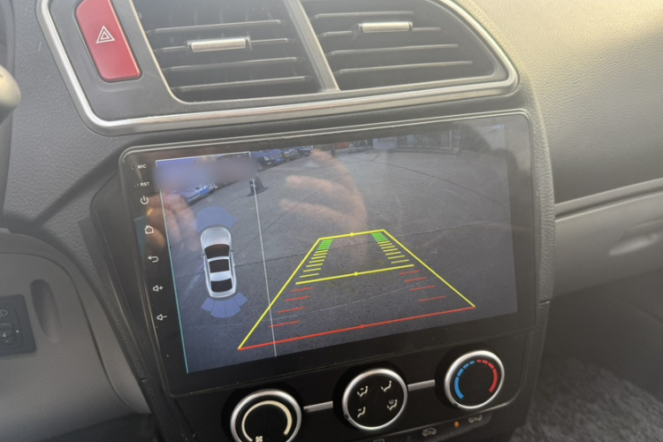 东南 V3菱悦 2015款 1.5L 手动风采版局部细节9007