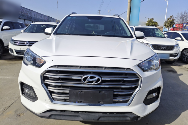 北京现代ix35 2020款 2.0L 自动两驱智勇·畅享版车身外观2