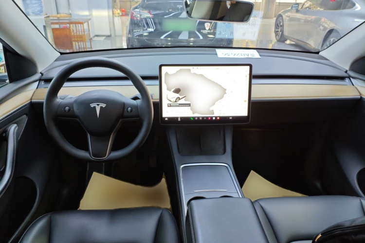特斯拉 Model Y 2021款 标准续航后驱版中控内饰7002