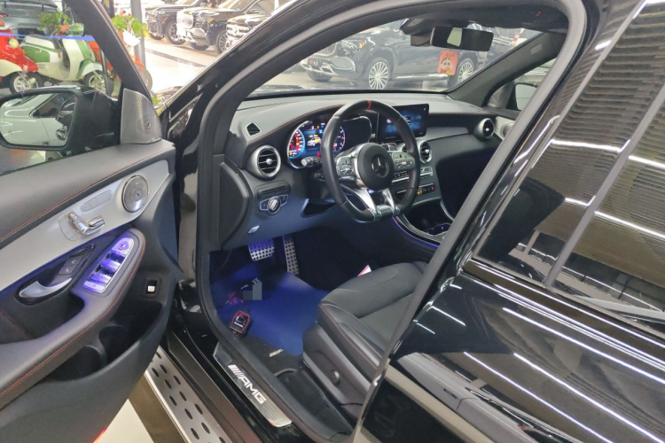 奔驰GLC AMG 2022款 AMG GLC 43 4MATIC中控内饰20