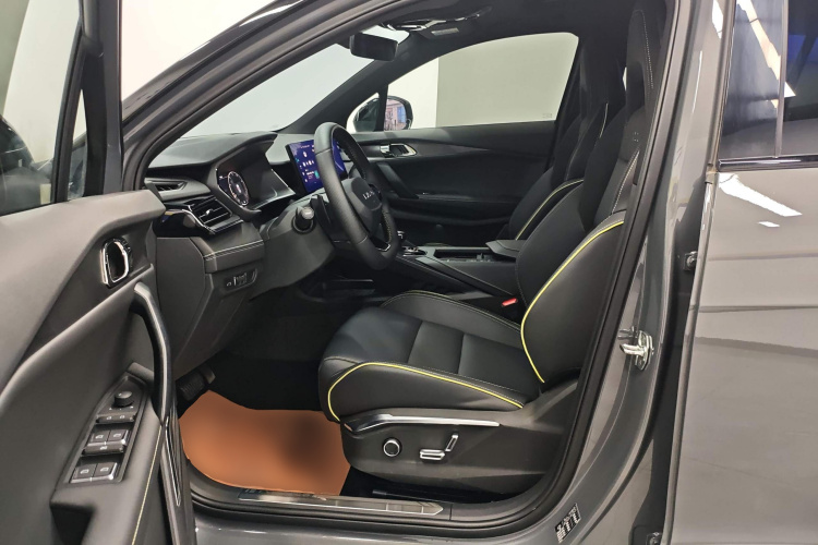 领克06 2023款 Remix 1.5T 劲Halo中控内饰19