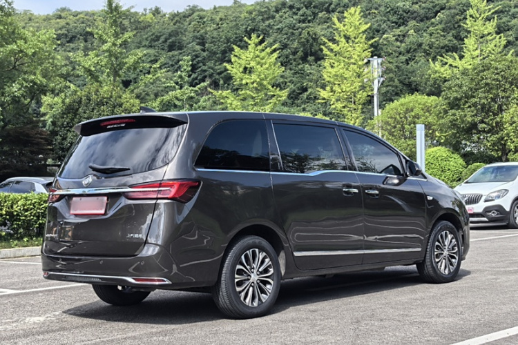 别克GL8 2021款 陆上公务舱 652T 豪华型车身外观6005