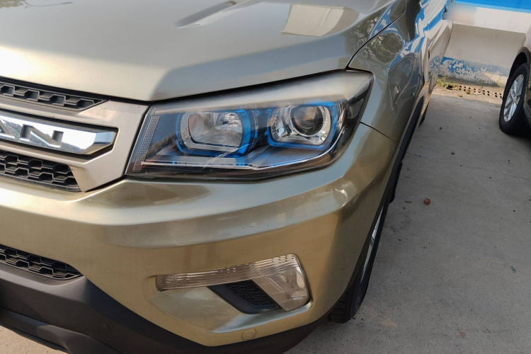 长安CS75 2014款 1.8T 自动精英型 国IV局部细节36