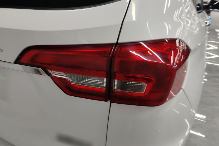 哈弗M6 2019款 1.5T 手动两驱精英型 国VI车身外观9