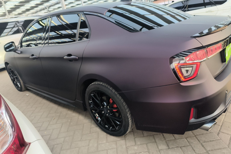 领克03 2021款 1.5TD DCT劲 冠军版车身外观4