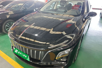 红旗E-QM5 2022款 431km 充电乐享版