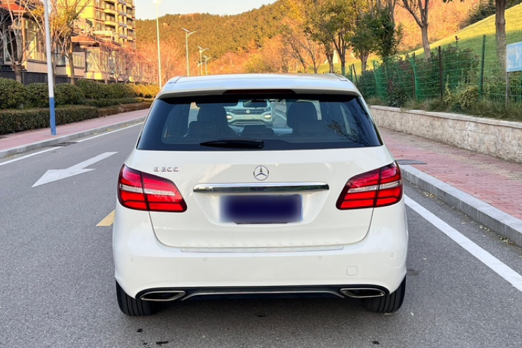 奔驰B级 2015款 B 200 时尚型车身外观6004