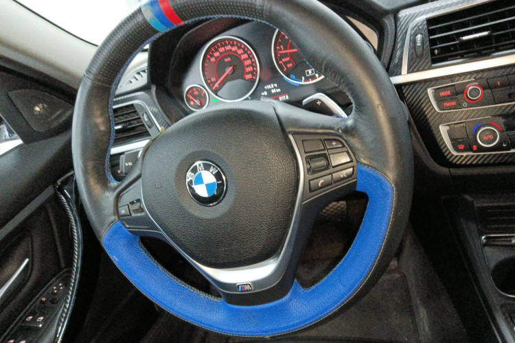 宝马3系 2017款 320Li M运动型中控内饰13