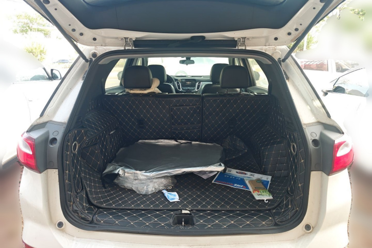 雪佛兰 探界者 2017款 535T 自动驭界版中控内饰23