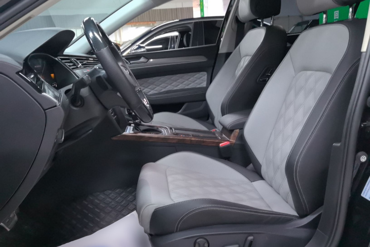 大众 迈腾 2023款 200万辆纪念版 330TSI DSG领先型局部细节19