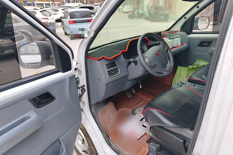 五菱汽车 五菱扬光 2024款 300KM 舒适型客车版 75kW中控内饰20