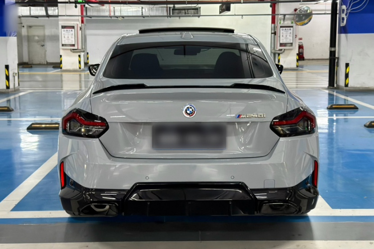 宝马2系(进口) 2023款 M240i车身外观6004