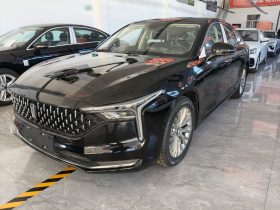 奔腾B70 2025款 龙耀版  1.5T 乐享定制型