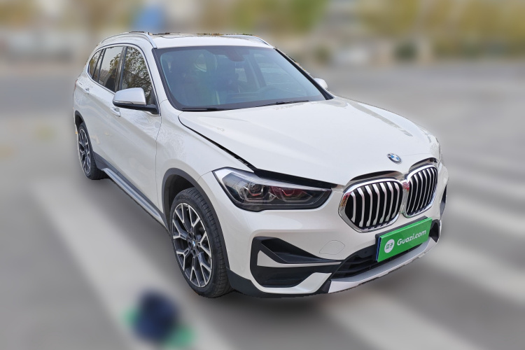 宝马X1 2022款 xDrive25Li 尊享型车身外观6002