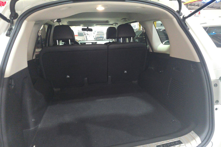 日产 途达 2020款 2.5L XL Upper 4WD 自动四驱豪华版局部细节23