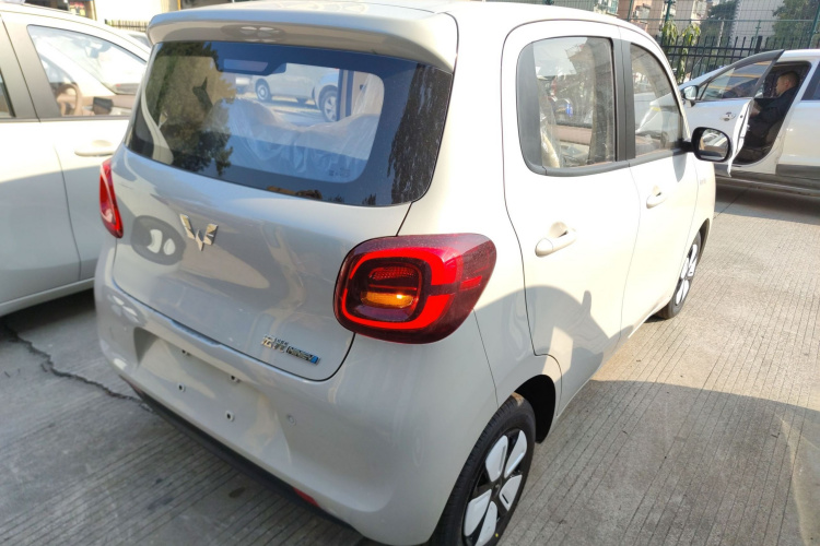 五菱汽车 宏光MINIEV 2025款 四门版 进阶款车身外观6005