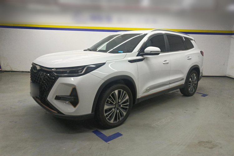 奇瑞 瑞虎8 PRO 2024款 冠军版 390T 两驱巅峰版 5座车身外观1